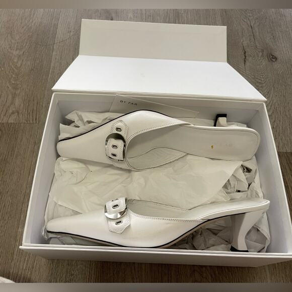 by far evelyn white lambskin leather sculpted kitten slip on heels mules size 38 - Picture 3 of 13